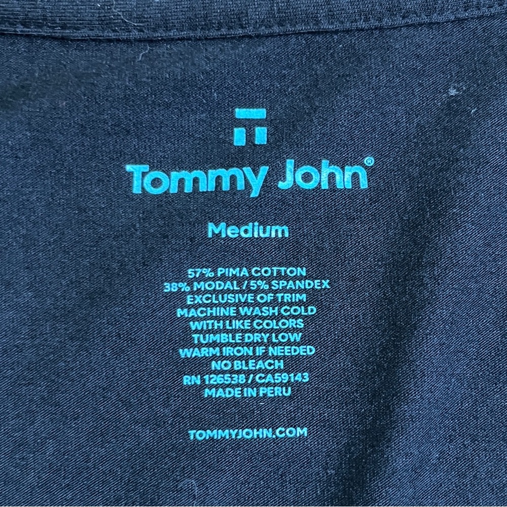 Tommy John Women’s Casual Black Short Sleeve V-Neck T-Shirt - Picture 5 of 11